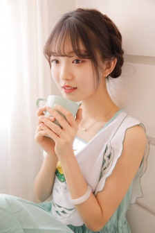 我睡过8个月大肚子孕妇视频